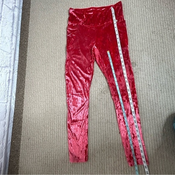 NWT Fabletics High Waisted Crushed Velour Crossover Leggings - Picture 14 of 16